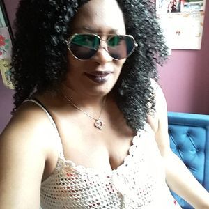 Meet your Posher, Ana